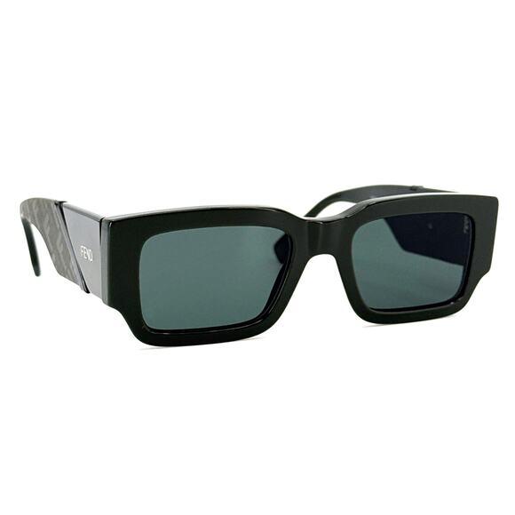 New! FENDI Sunglasses FE40131I 96N, Authentic - Picture 1 of 11